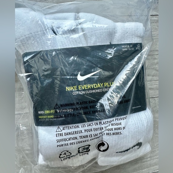 Nike Other - Nike White Cotton Cushioned Crew Socks - 6 Pack